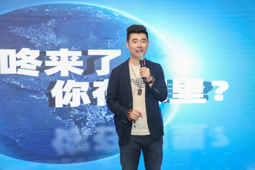 企叮咚创始人